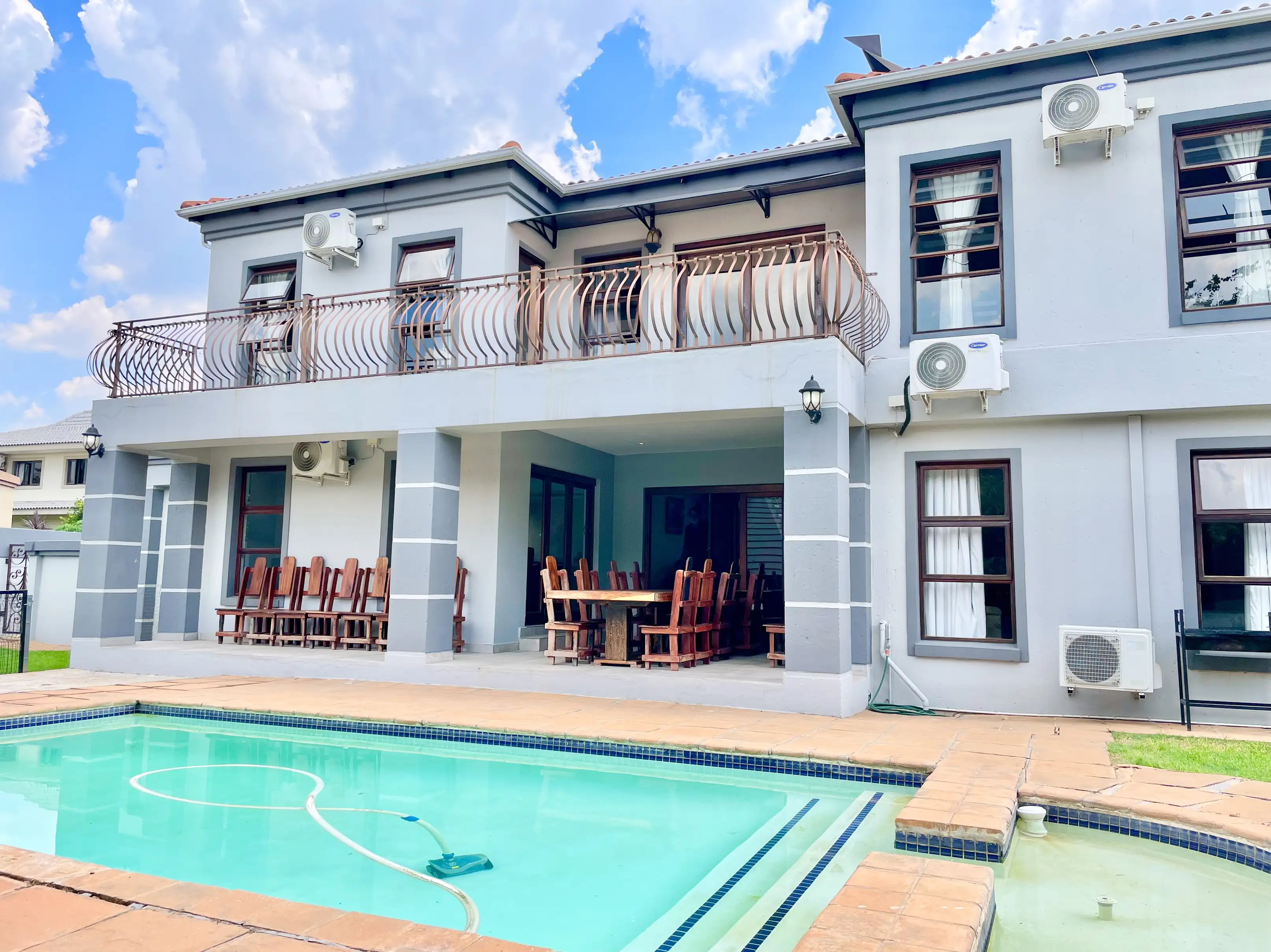 Real Estate Photo 5